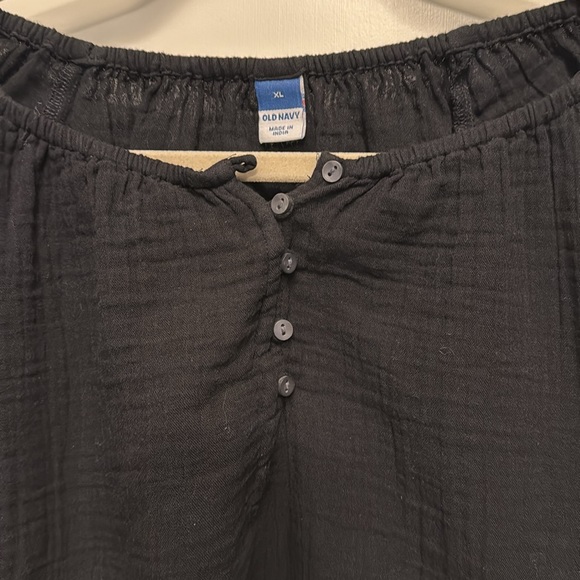 Women's Old Navy Blouse, XL - Picture 2 of 4